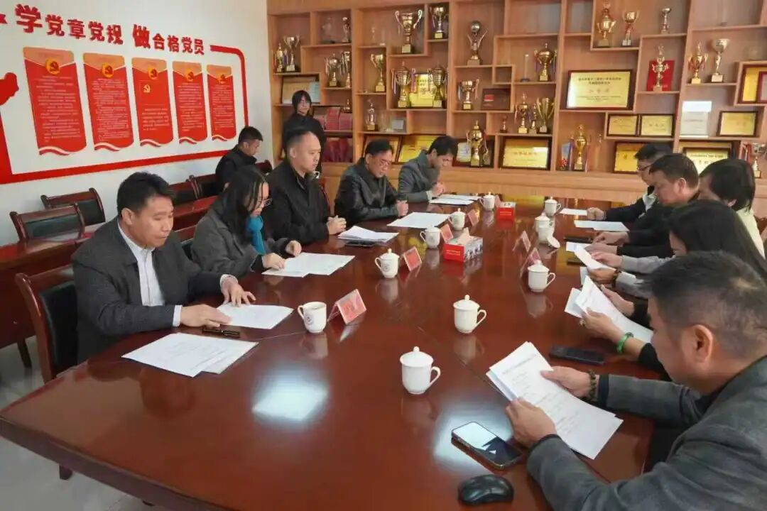 法瑞納集團(tuán)｜東莞市長(zhǎng)安慈善會(huì)助力莞韶“圓夢(mèng)助學(xué)”捐贈(zèng)儀式溫暖舉行